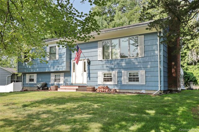 561 Babbling Brook Lane, Valley Cottage, NY 10989