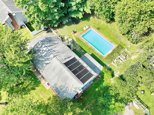 561 Babbling Brook Lane, Valley Cottage, NY 10989