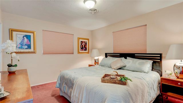 8955 SW 85th Ter, Miami, FL 33173