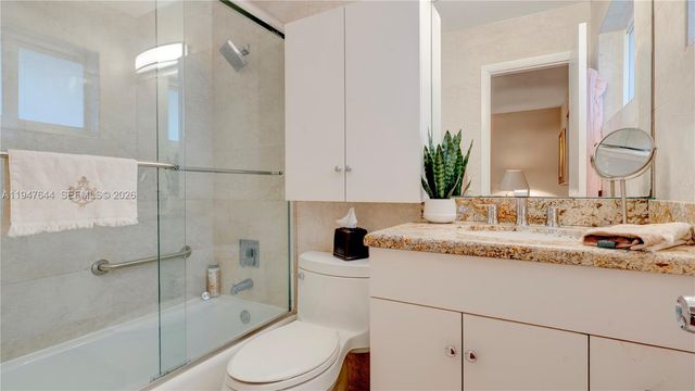 8955 SW 85th Ter, Miami, FL 33173