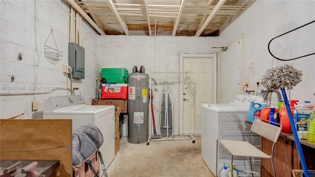 8955 SW 85th Ter, Miami, FL 33173