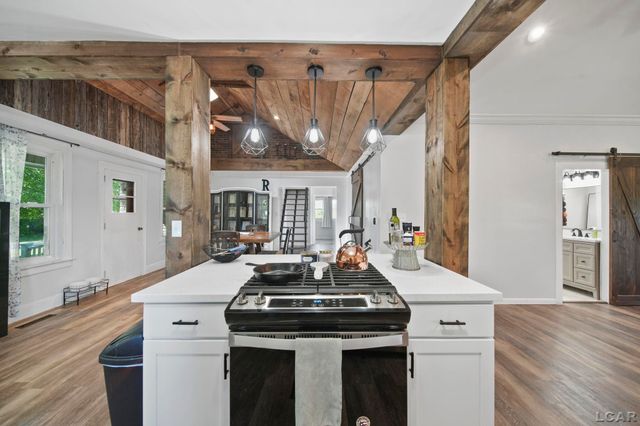 1704 E Carleton Road, Adrian, MI 49221