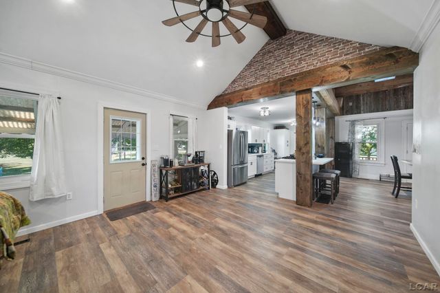 1704 E Carleton Road, Adrian, MI 49221