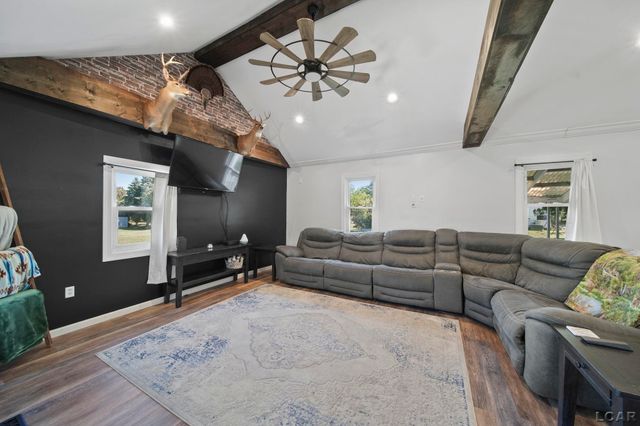 1704 E Carleton Road, Adrian, MI 49221