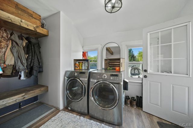 1704 E Carleton Road, Adrian, MI 49221