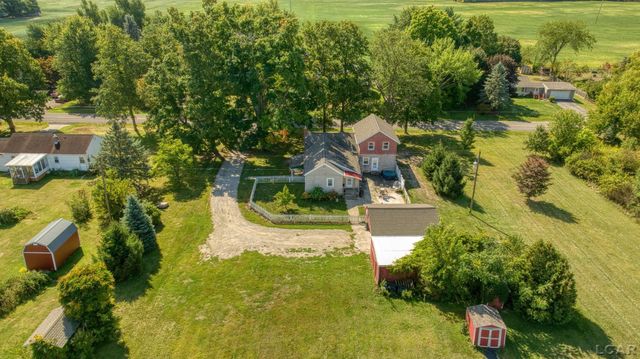 1704 E Carleton Road, Adrian, MI 49221