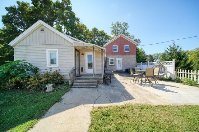 1704 E Carleton Road, Adrian, MI 49221