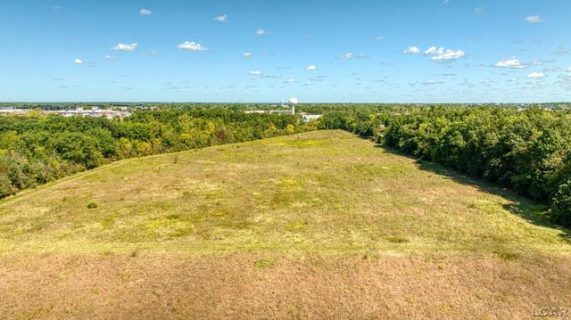 1704 E Carleton Road, Adrian, MI 49221