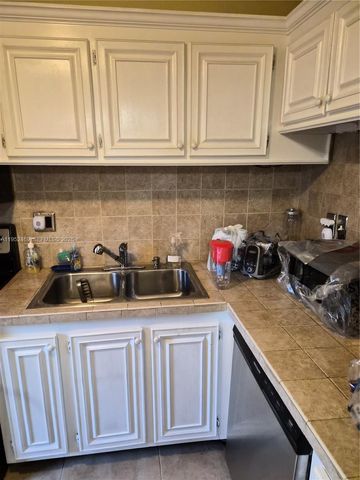 1101 NW 58th Ter 202, Sunrise, FL 33313