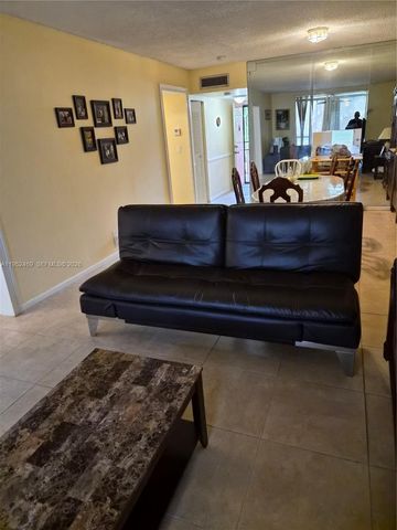 1101 NW 58th Ter 202, Sunrise, FL 33313