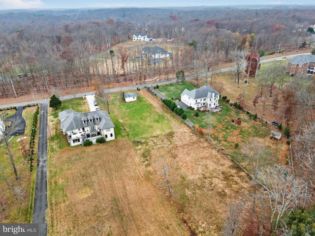 5955 COLCHESTER RD, Fairfax, VA 22030