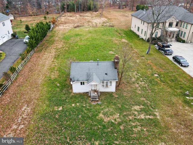 5955 COLCHESTER RD, Fairfax, VA 22030