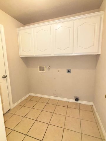 5221 Begonia Court, Fort Worth, TX 76244