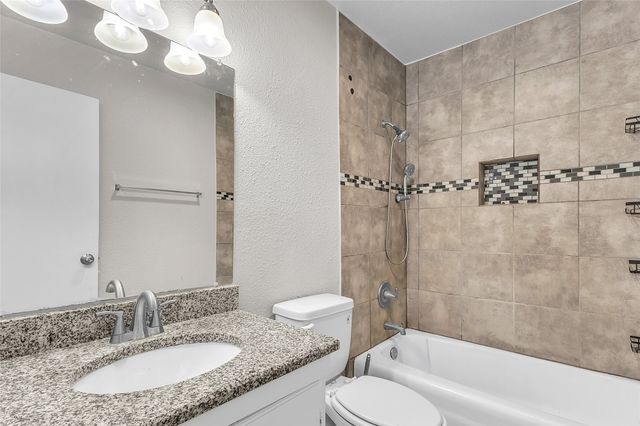 6470 Tumbling Creek Trail, Dallas, TX 75241