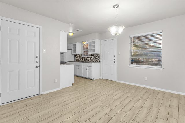 6470 Tumbling Creek Trail, Dallas, TX 75241