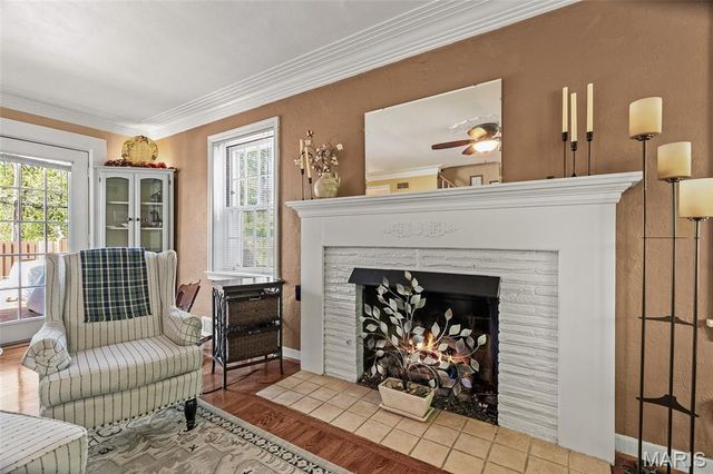 7370 Winchester Drive, Pasadena Hills, MO 63121