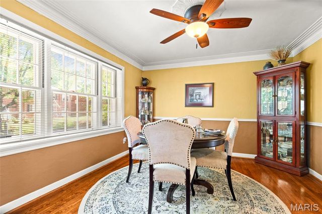 7370 Winchester Drive, Pasadena Hills, MO 63121