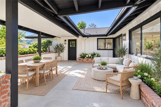 4139 Magna Carta, Calabasas, CA 91302