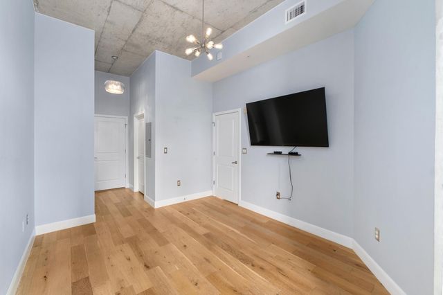 360 Nueces ST 1611, Austin, TX 78701