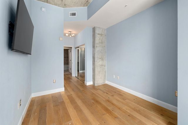 360 Nueces ST 1611, Austin, TX 78701