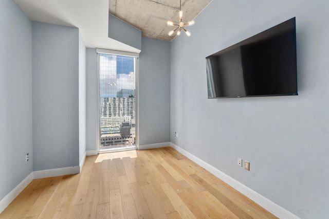 360 Nueces ST 1611, Austin, TX 78701
