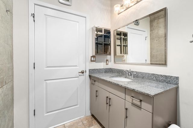360 Nueces ST 1611, Austin, TX 78701