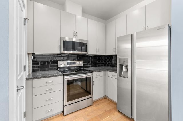 360 Nueces ST 1611, Austin, TX 78701