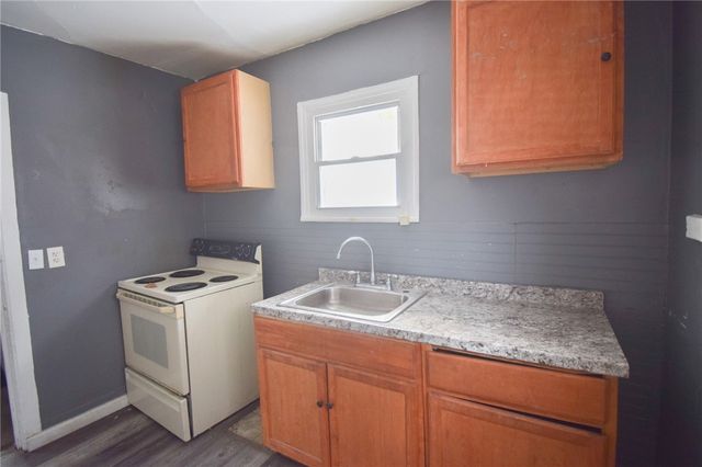 80 Flower Street, Rochester, NY 14621