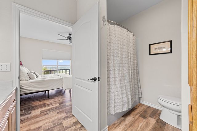 1008 Edinburgh, Kerrville, TX 78028