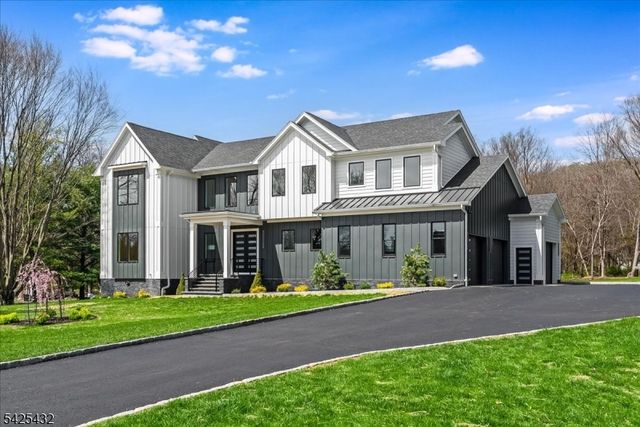 9 Midvale Dr, Warren Twp., NJ 07059