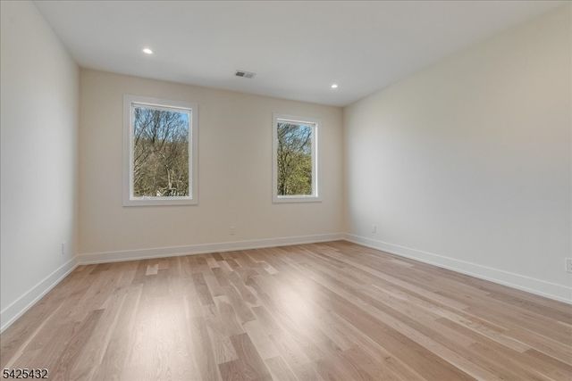 9 Midvale Dr, Warren Twp., NJ 07059