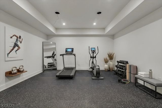 9 Midvale Dr, Warren Twp., NJ 07059