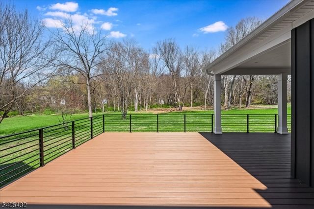 9 Midvale Dr, Warren Twp., NJ 07059