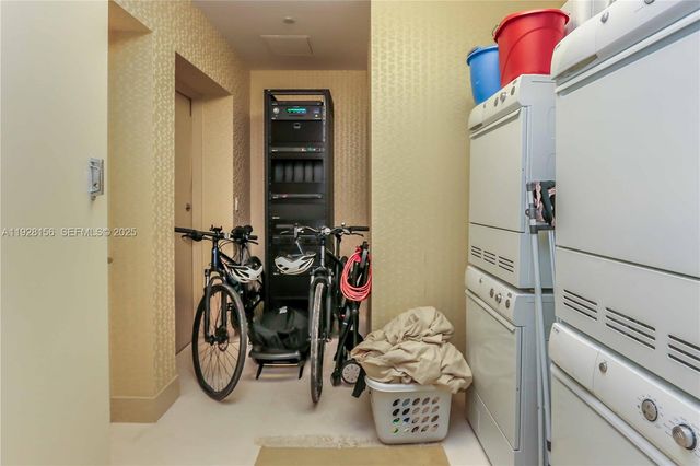 15901 Collins Ave 1101, Sunny Isles Beach, FL 33160