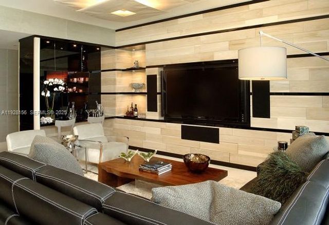 15901 Collins Ave 1101, Sunny Isles Beach, FL 33160