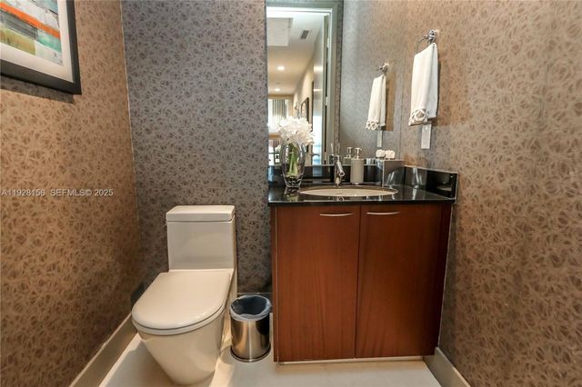 15901 Collins Ave 1101, Sunny Isles Beach, FL 33160