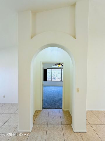 8980 E Marci Lynne Way, Tucson, AZ 85747