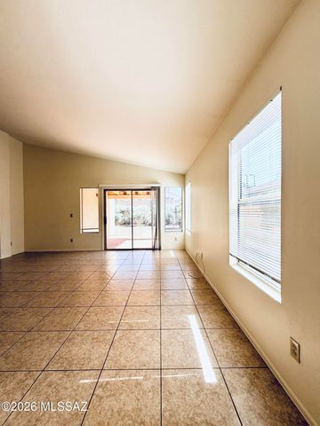 8980 E Marci Lynne Way, Tucson, AZ 85747