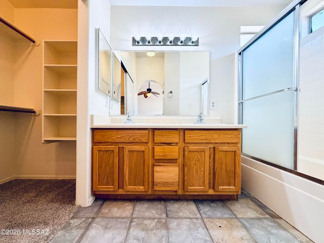 8980 E Marci Lynne Way, Tucson, AZ 85747