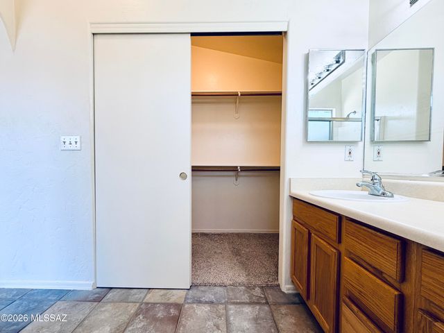 8980 E Marci Lynne Way, Tucson, AZ 85747