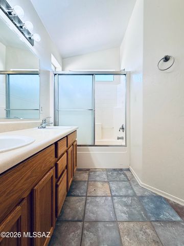 8980 E Marci Lynne Way, Tucson, AZ 85747