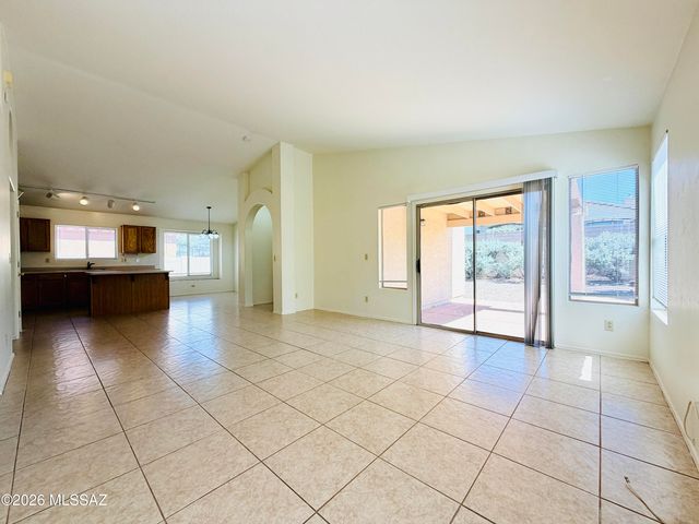 8980 E Marci Lynne Way, Tucson, AZ 85747