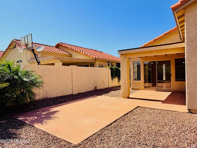 8980 E Marci Lynne Way, Tucson, AZ 85747