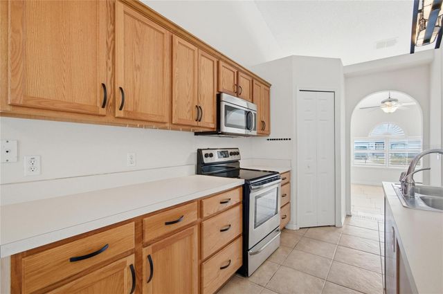 4 ROLLS ROYCE COURT S, Palm Coast, FL 32164