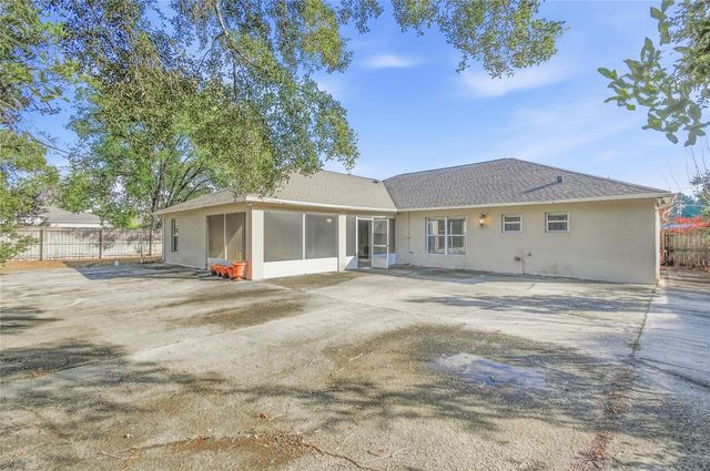 4 ROLLS ROYCE COURT S, Palm Coast, FL 32164