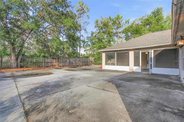 4 ROLLS ROYCE COURT S, Palm Coast, FL 32164