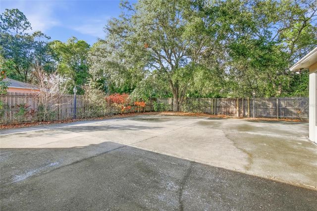 4 ROLLS ROYCE COURT S, Palm Coast, FL 32164