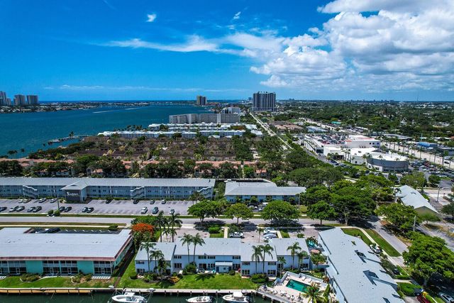 129 Lehane Terrace 133, North Palm Beach, FL 33408