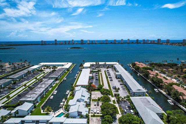 129 Lehane Terrace 133, North Palm Beach, FL 33408