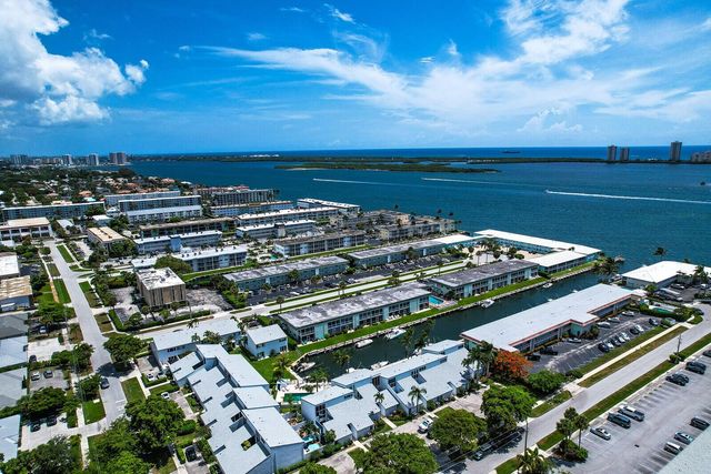 129 Lehane Terrace 133, North Palm Beach, FL 33408